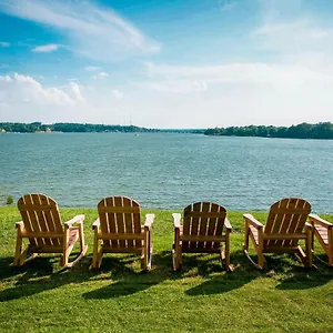 Holiday home Lakefront Studio With Private Porch #39 At Long Cove, Charlotte